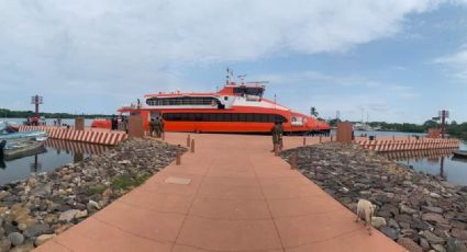 Así es el primer ferry turístico que llegó a San Blas para recorrer las Islas Marías