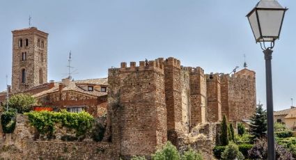 El pueblo medieval cerca de Madrid que aman los viajeros y deberías conocer