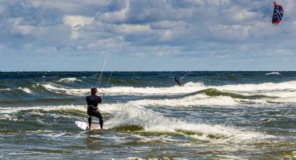 Destinos para practicar kitesurf en México y disfrutar del mar desde el cielo