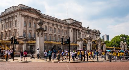 ¿De  viaje por Inglaterra? Descubre cómo puedes visitar el Palacio de Buckingham