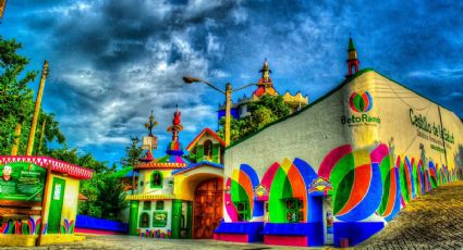 Axtla, el pueblo huasteco que alberga un castillo surrealista