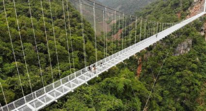 ¿Te atreverías a cruzarlo? Vietnam estrena el Puente de Cristal más largo del mundo