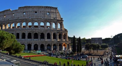 Italia busca a hombre que rayó muro del Coliseo Romano: La millonaria multa que podría pagar