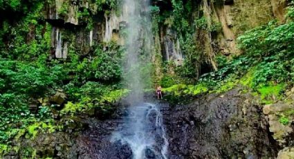 Refréscate en la cascada de Los Azules, el tesoro natural que resguarda Tequila, Jalisco