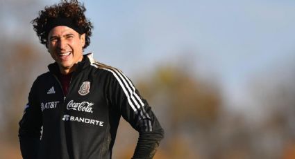 Salón de la Fama y cancha de futbol: La mansión de Memo Ochoa en CDMX