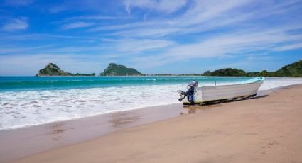 Pinitos, la playa secreta de Mazatlán, perfecta para escaparte el fin de semana