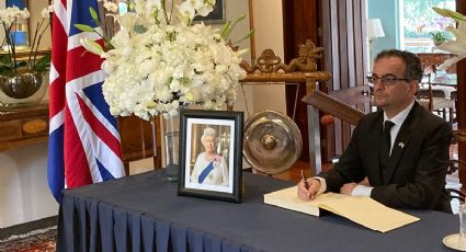 Embajada británica abre libro de condolencias en CDMX para Isabel II