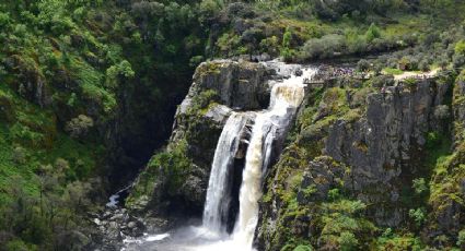 Cascada Pozo de los Humos, la maravilla natural que te asombrará con el estruendo de su caída de agua