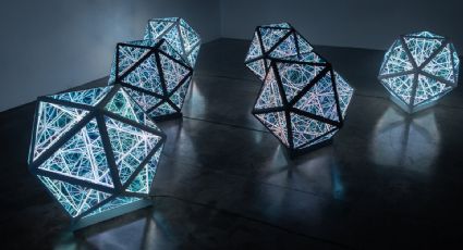 Anthony James llega a la CDMX con una exposición de esculturas luminosas ¡GRATIS!