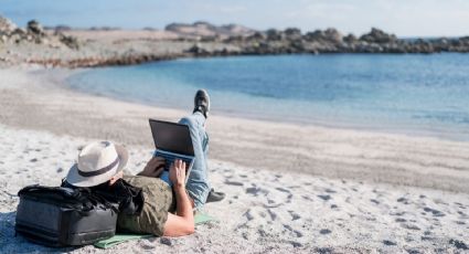 La razón por la que ya NO PODRÁS hacer home office desde la playa con la nueva reforma de ley