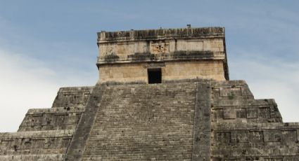 ¡De pata de perro! La historia de los peluditos que subieron la pirámide en Chichén Itzá
