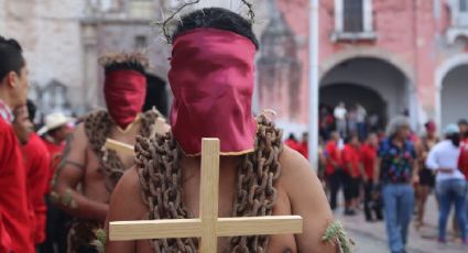 Procesión de los Engrillados, una tradición del Pueblo Mágico de Atlixco en Semana Santa