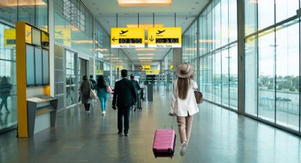 Video viral muestra cómo tratan tus maletas en el aeropuerto