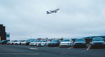 Pros y contras de dejar tu auto en el aeropuerto antes de hacer un viaje