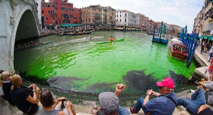 El canal de Venecia sorprende al teñirse de verde fluorescente, ¿qué fue lo que sucedió?