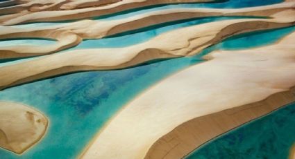 Las piscinas naturales más encantadoras que se encuentran en las dunas de este desierto