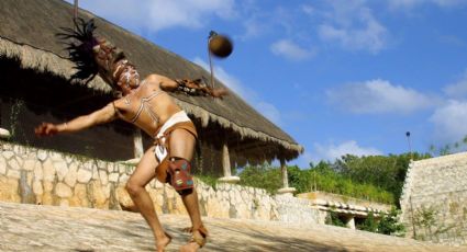 ¡Tesoro milenario! Austria devuelve a México un yugo de piedra perteneciente a un juego de pelota