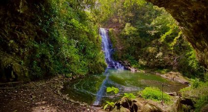 Cascada DOS MUNDOS Huetziatl, el paraíso escondido del Pueblo Mágico de Acaxochitlán