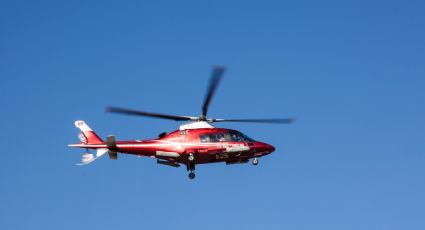 Joven alquila helicóptero para no perder su vuelo y tener que comprar otro boleto