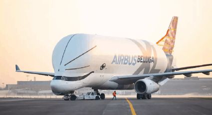 ¿En forma de ballena? Conoce cuál es el avión más raro del mundo y qué es lo que transporta