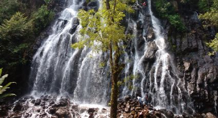 ¿Sin mucho dinero? La cascada cerca de CDMX abierta las 24 horas y con acceso gratis