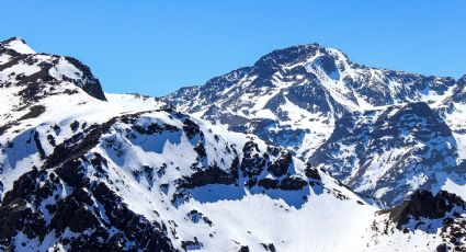 La Sociedad de la Nieve: El lujoso hotel que estaba a unos kilómetros del accidente y del cual nadie se percató