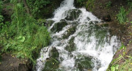 El Pueblo Mágico de Michoacán en el que brotan bellos manantiales de aguas termales