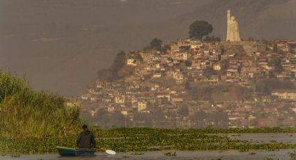Temporada de lluvias causa estragos y trabajos de mantenimiento en la Laguna de Pátzcuaro