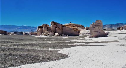 Campo de Piedra Pómez, el sendero de piedras blancas para conocer el  corazón de los Andes