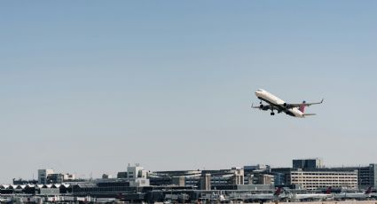 ¿Cuál es el aeropuerto más pequeño del mundo y cuántos aviones recibe?