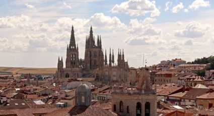 Frías, la ciudad más pequeña de España que tiene uno de los puentes medievales más bonitos