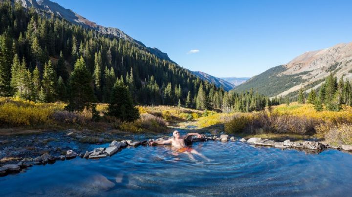 El destino con las termas naturales más bellas de España que debes conocer