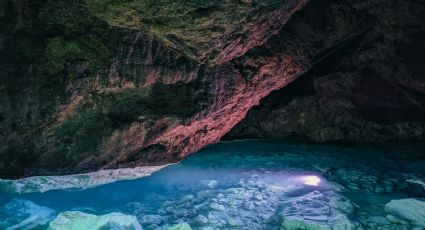 El río subterráneo con aguas curativas 'oculto' en las grutas de este lugar de Puebla