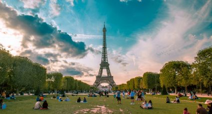 Este es el emblemático monumento de Paris que crece 15 cm más durante el verano