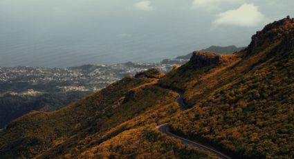 ¿Te atreves a viajar por el Espinazo del Diablo? La carretera más peligrosa de México