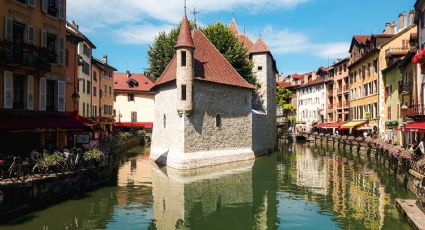 La ‘Venecia de los Alpes’, un rincón mágico entre las montañas de Francia