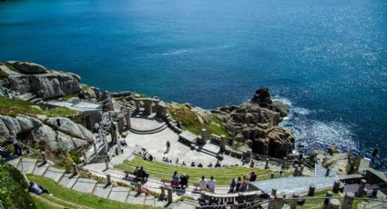 Destinos especiales: El único teatro al aire libre del mundo en un acantilado frente al mar