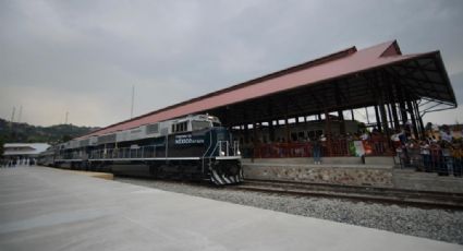 Tren del Istmo: Vagones británicos llegan a Veracruz para dar servicio en traslado de pasajeros