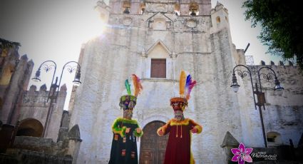 ¡Un viaje al pasado! El pueblito de México donde las misas todavía son en latín y nació el Chinelo