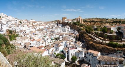 ¡Enigmático! El único pueblo del mundo construido bajo una roca