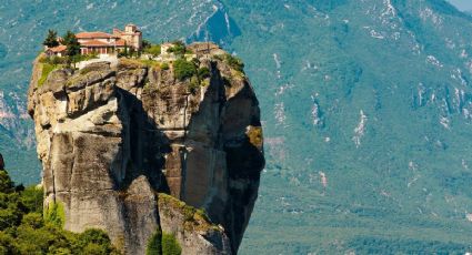 El destino de Grecia que desafía la gravedad al ser "construida en el aire”