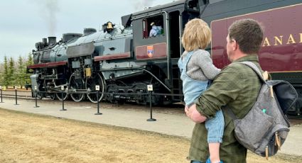 El antiguo tren de vapor 'Empress' que atraviesa Canadá y Estados Unidos para exponerse en la CDMX
