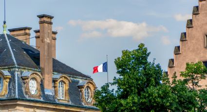 Francia solicita a mexicanos por más de 31 mil pesos al mes y prestaciones sin salir de México