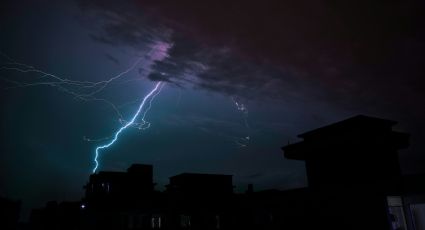 Descargas eléctricas, temperaturas altas y la llegada de Daniel: Clima hoy 4 de agosto