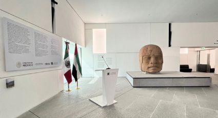 Cabeza olmeca de más de 4 mil kilos viaja a museo de Abu Dabi en Medio Oriente