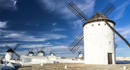 Molinos de viento de Don Quijote de La Mancha; desde museos hasta gastromolinos