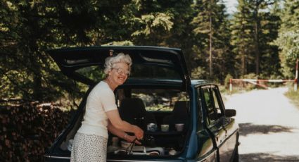 Abuelita es sorprendida por toda su familia durante su viaje por su cumpleaños 70