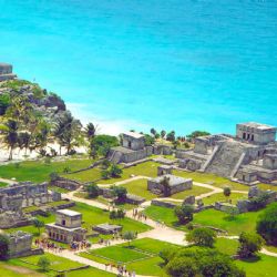 Las únicas pirámides de México sobre un acantilado con esplendorosas vistas al Mar Caribe