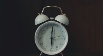 Cambio de horario: ¿Qué estados ajustarán su reloj para invierno 2025?