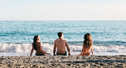 La playa poco conocida que nace en cuevas volcánicas formadas hace miles de años